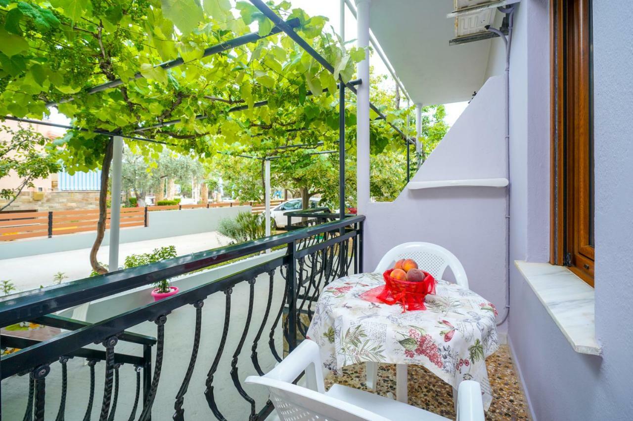 Studios Panagiotas House Астрис Экстерьер фото